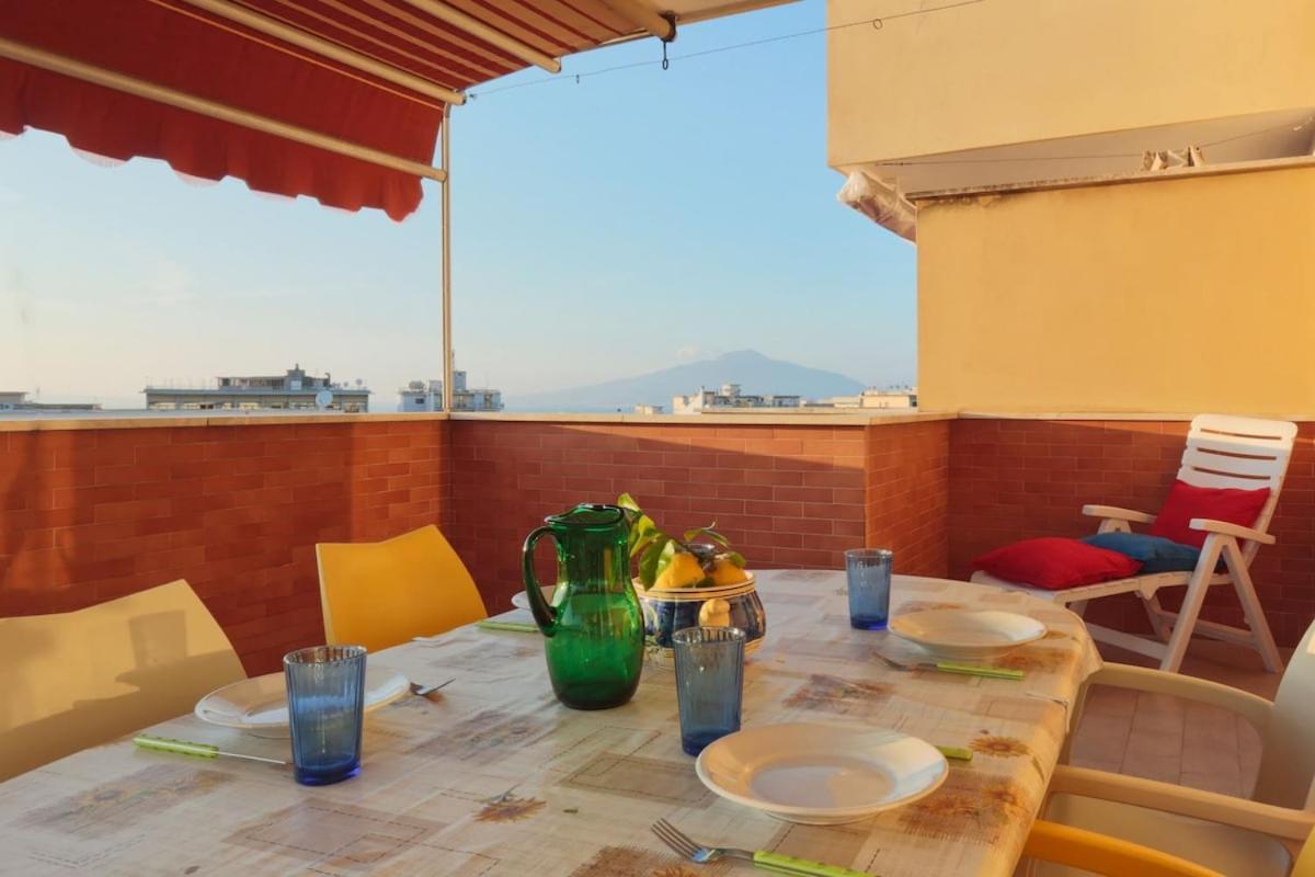 3 Bedrooms Sunny With Terrace & View Sorrento