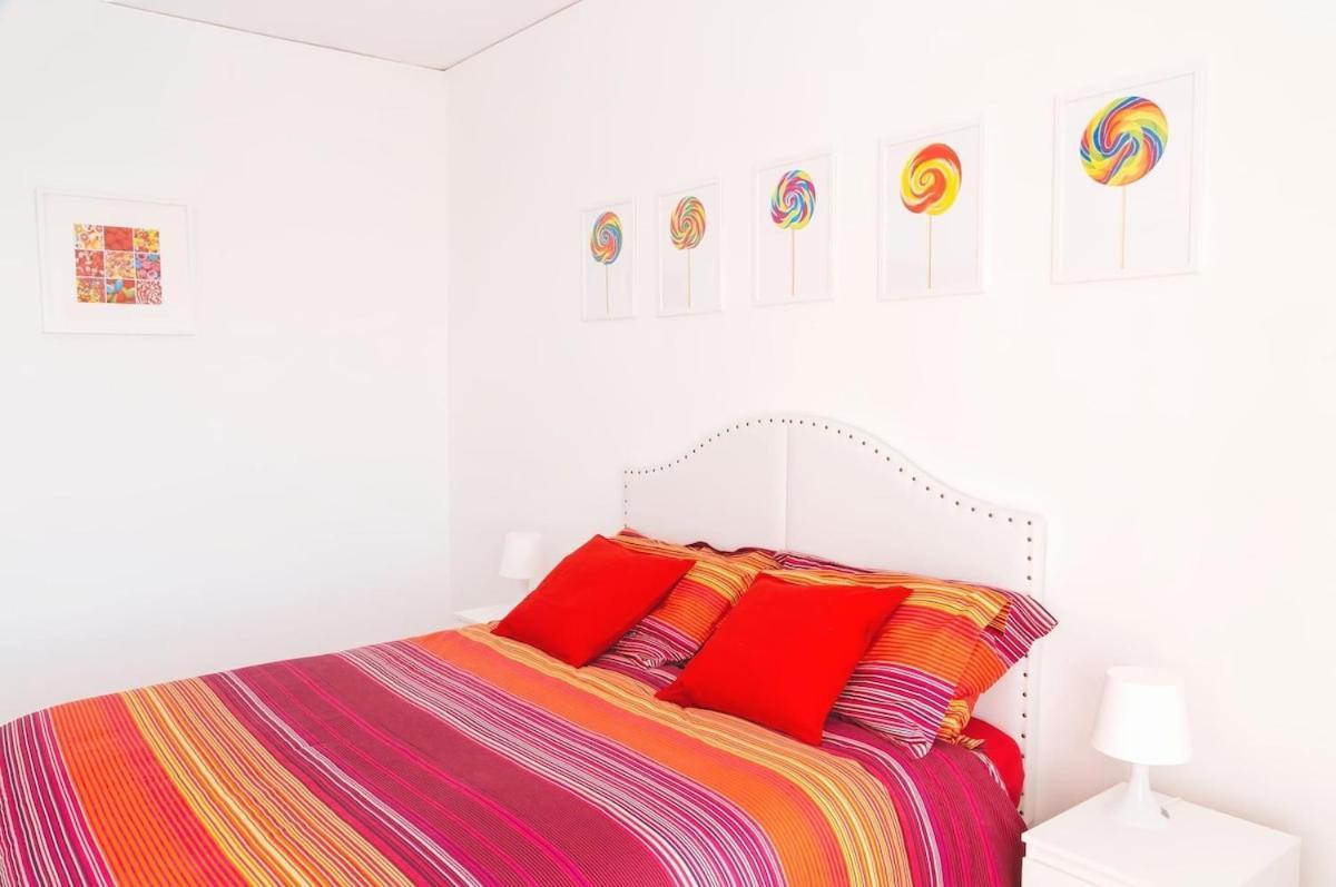 3 Bedrooms Sunny With Terrace & View Apartment *