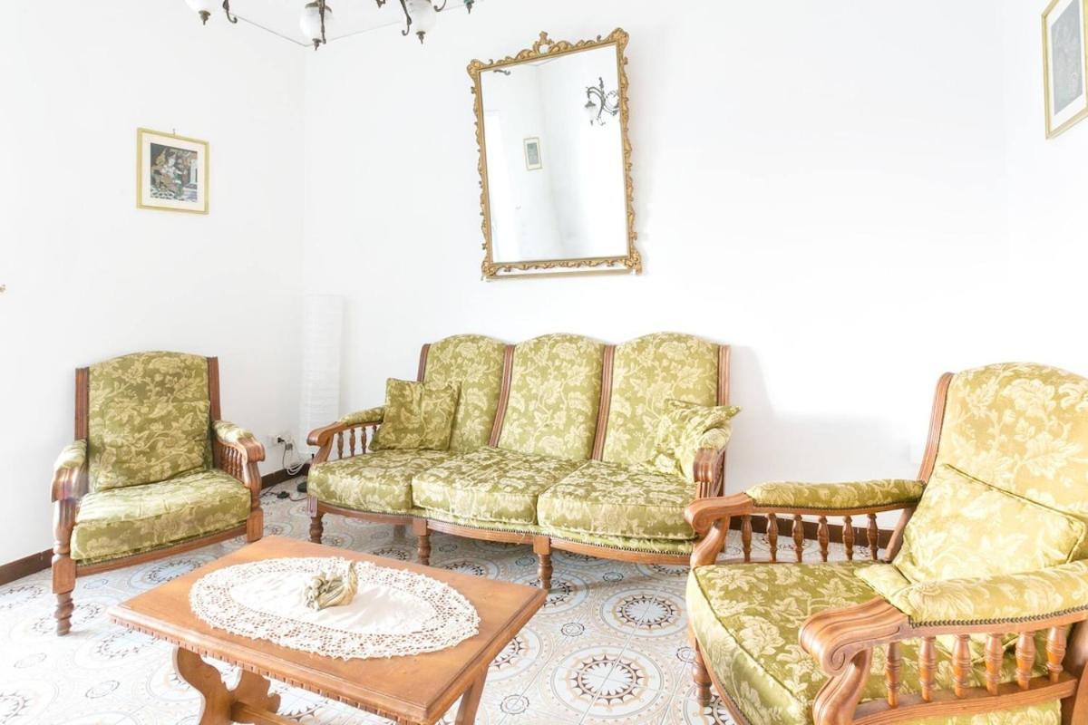Apartment 3 Bedrooms Sunny With Terrace & View Sorrento