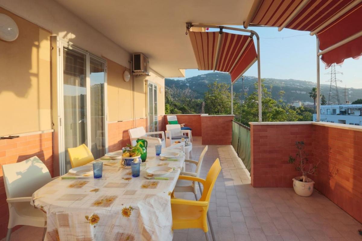 Apartment 3 Bedrooms Sunny With Terrace & View