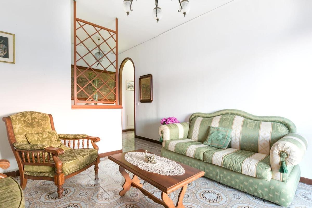 3 Bedrooms Sunny With Terrace & View Apartment